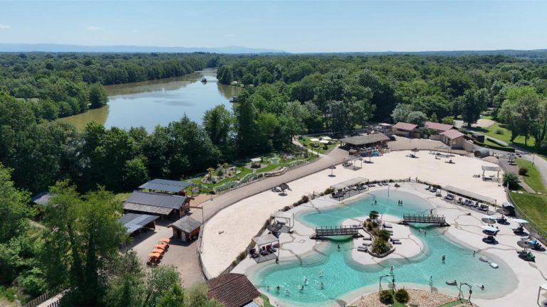 Vue drone domaine de la Dombes 2 768x432