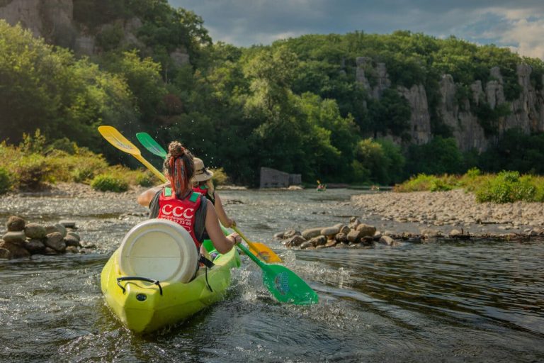 canoe chassezac 7km 1266x844 1 768x512