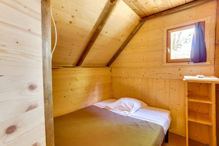 eco lodges domaine de chantesse 3 768x512