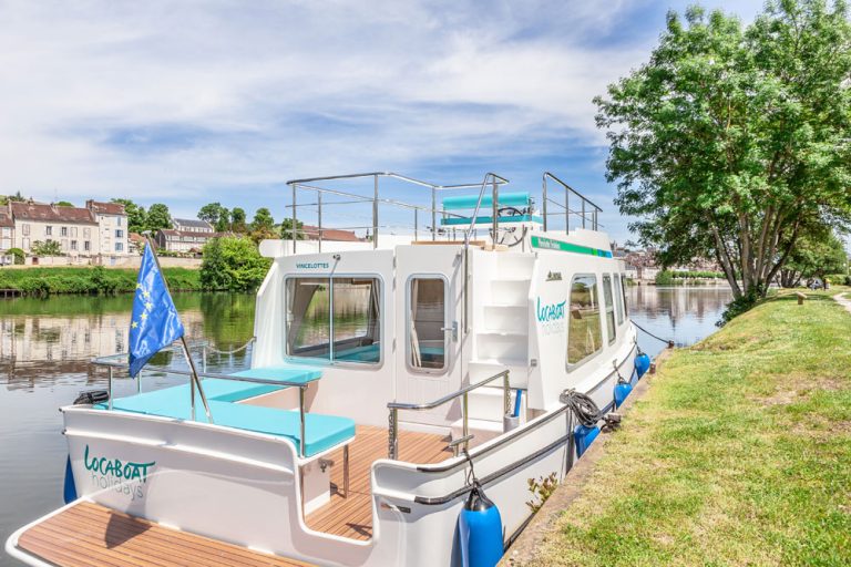 location bateau sans permis Penichette Evolution 768x512