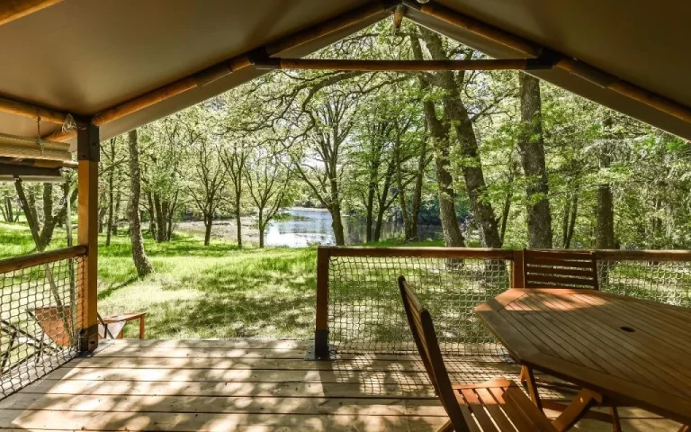 lodges tentes safari hebergements galerie 1 1024x640 1 768x480